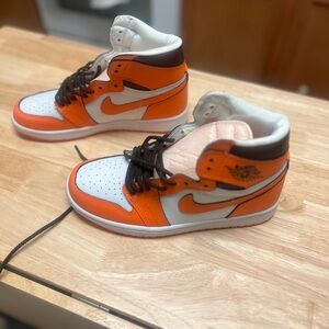 Nike Air Jordan 1 Starfish- Orange, White, and Black Sz 8